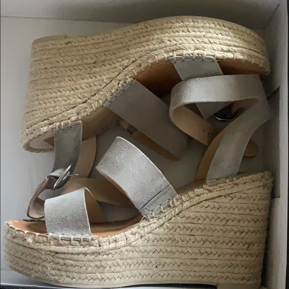 NWT Dolce Vita Wedges